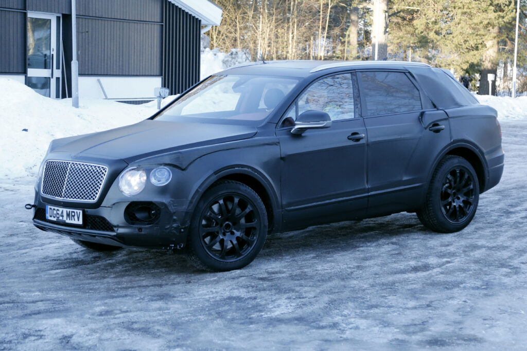 Bentley Bentayga spy images