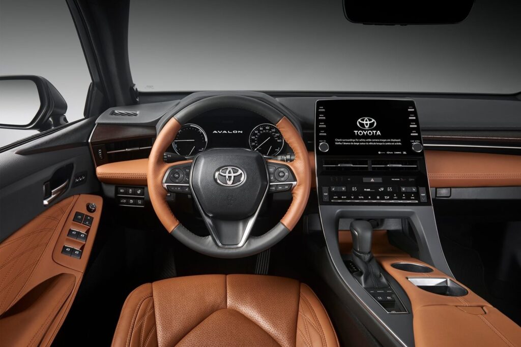 Toyota adds CarPlay to the dashboard but only in the US