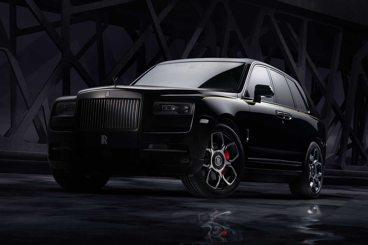 Rolls-Royce Cullinan Black Badge revealed