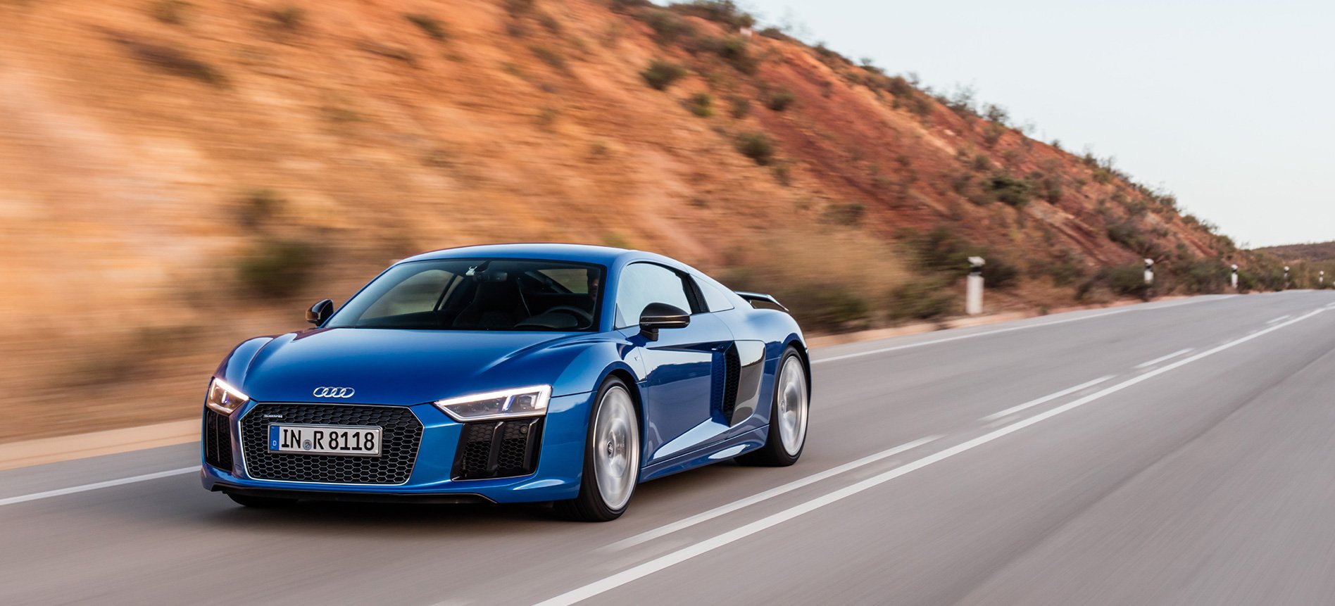 Audi R8-main -2