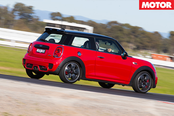 Mini Cooper JCW side