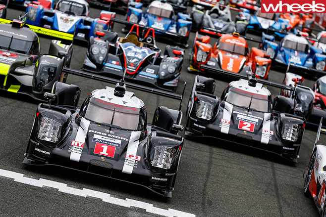 Le -Mans -24-hour -race -cars -start