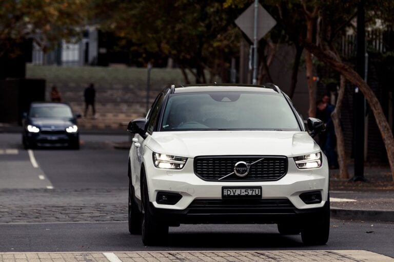 Volvo XC40 REVIEW