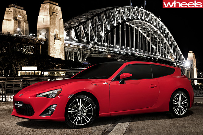 Toyota -86-GT-shooting -brake -front -side