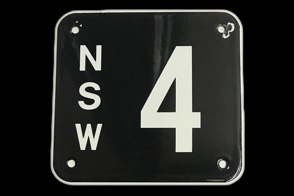 Single digit number plate sells