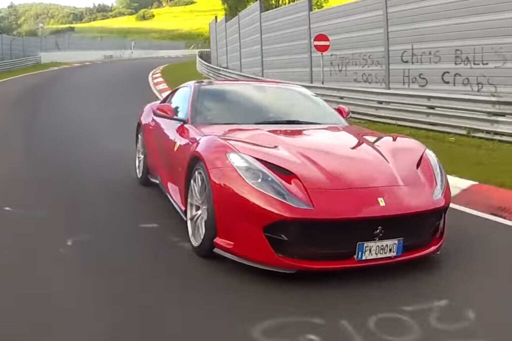 Ferrari 812 Superfast laps the Ring