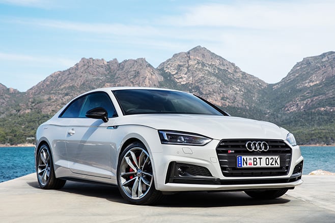 2017 Audi S5 coupe front