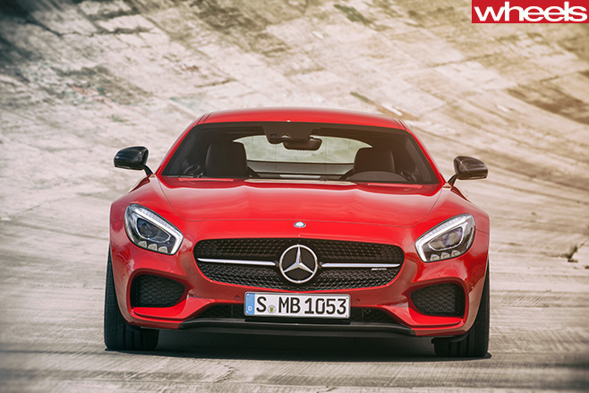 Mercedes -AMG-GT-fascia