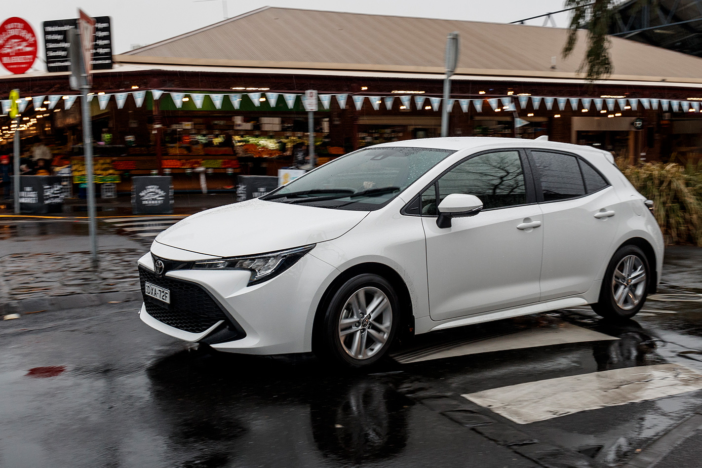 Corolla Ascent Sport