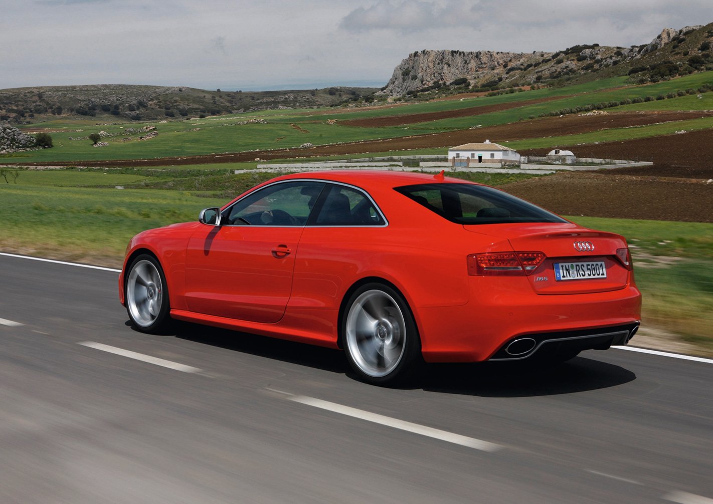 2010 Audi RS5 rear drive