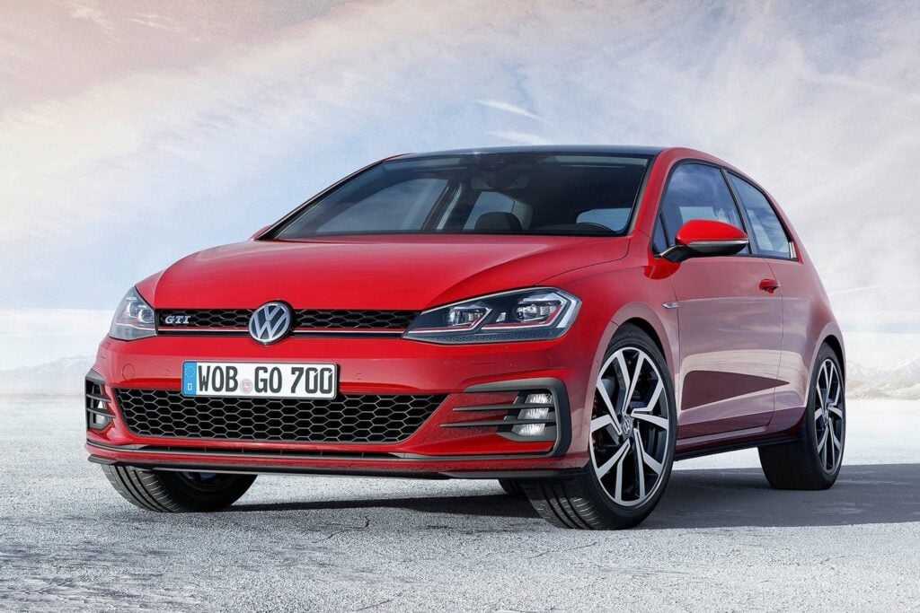 2017 Volkswagen Golf GTI adds 180kW manual