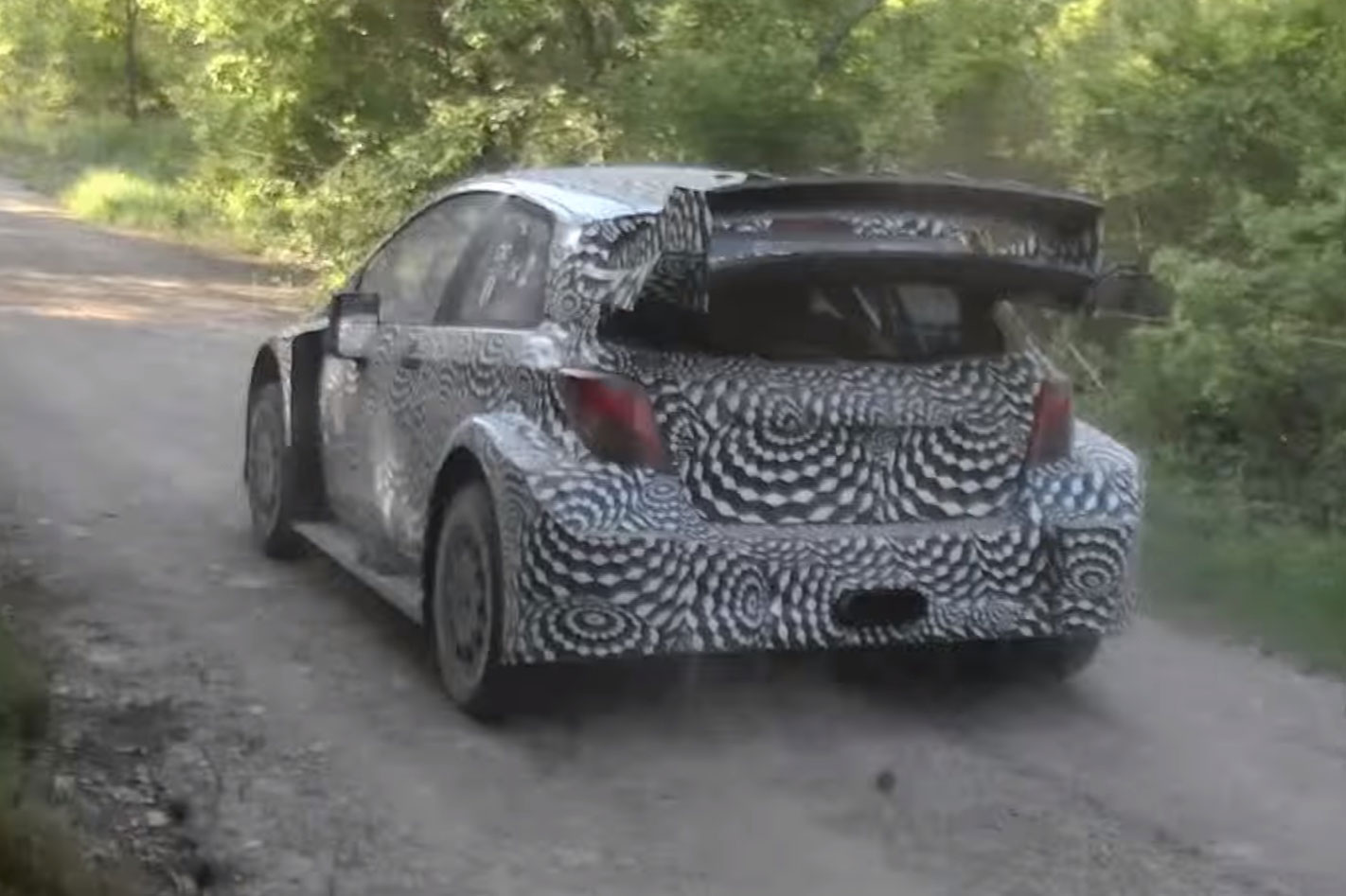 2017-Toyota -Yaris -WRC-rear