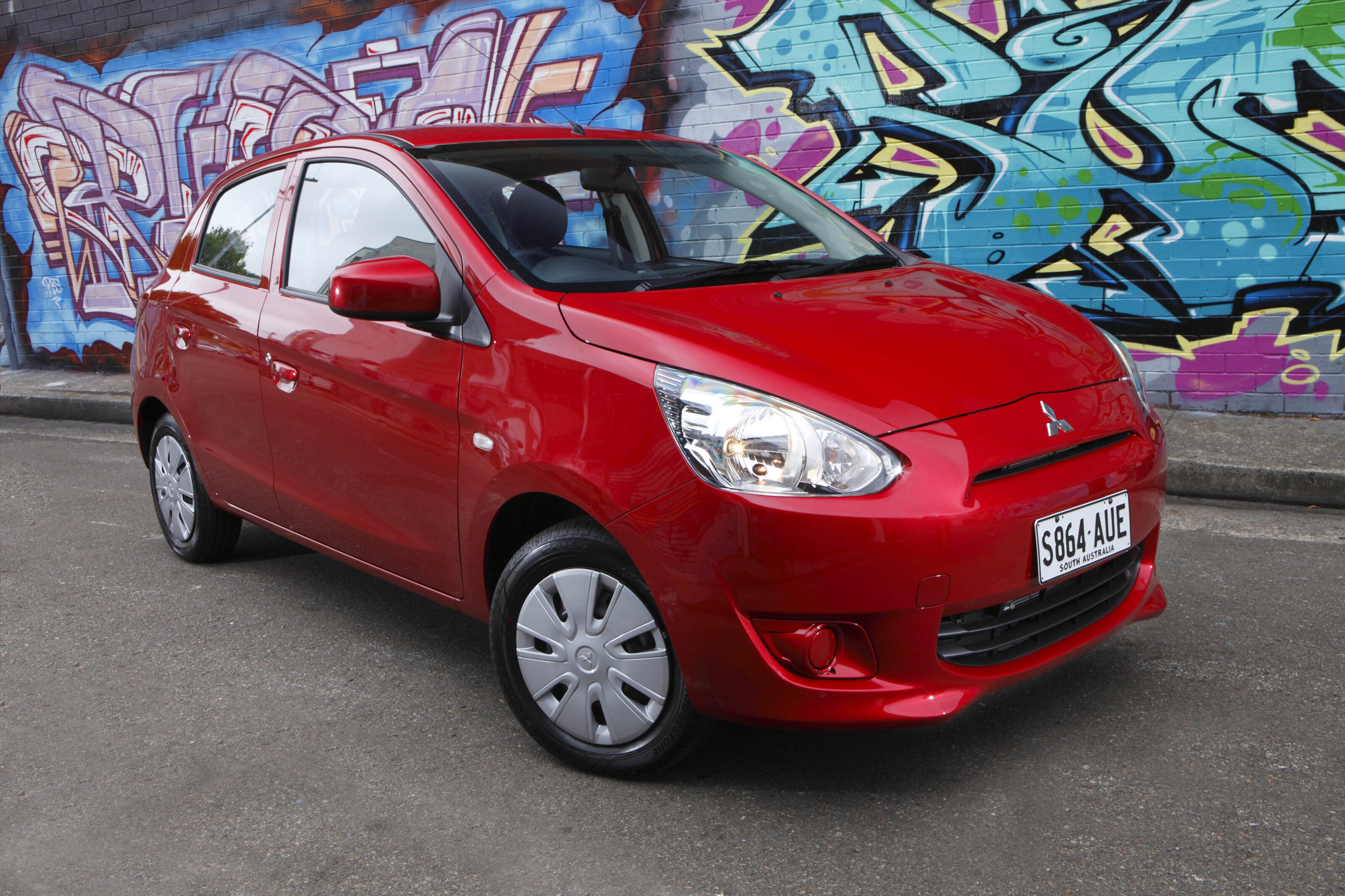 Mitsubishi Mirage ES