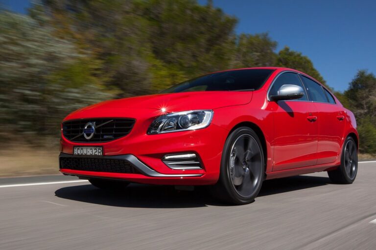 Volvo V60 recalled seatbelt fault 2020