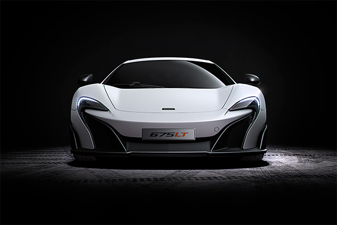 Mc Laren -P1-front -embed