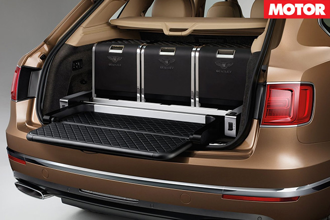 Bentley bentayga rear