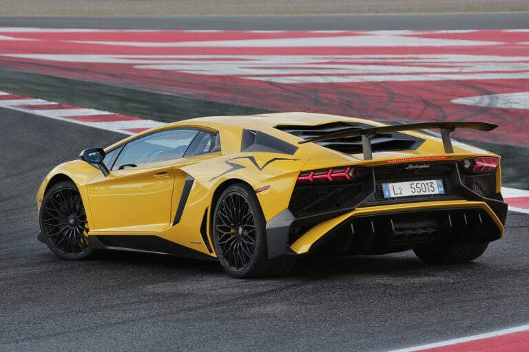 Lamborghini Aventador SV review