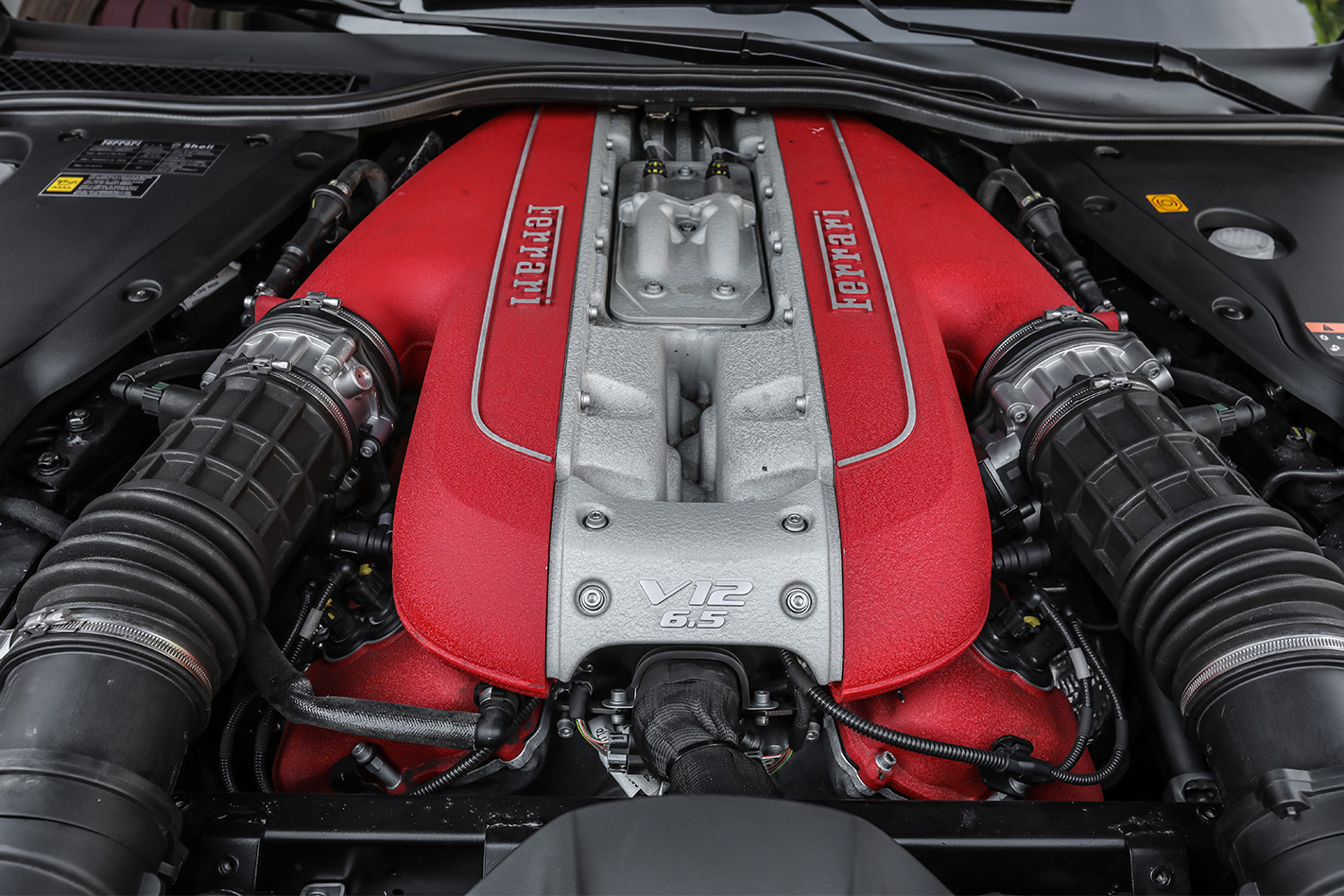 Ferrari 812 Engine