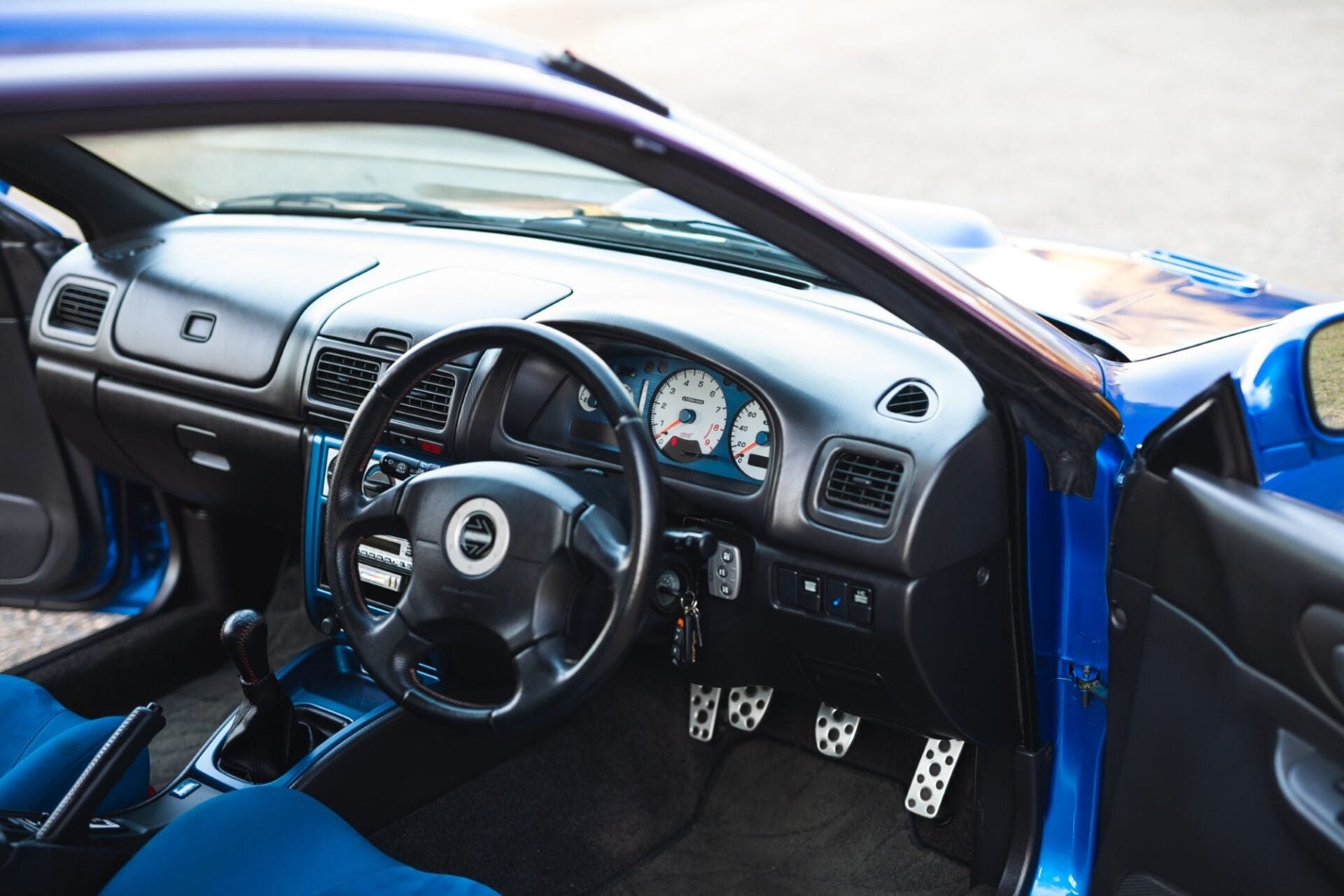 Subaru Impreza WRX STI (GC8) — photo 4 of 12