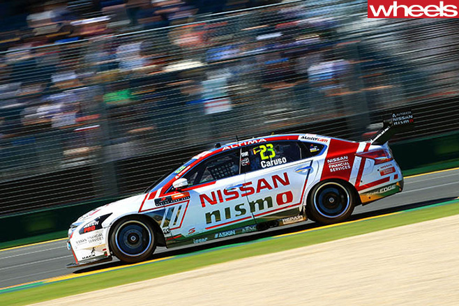 Nismo -V8-driving