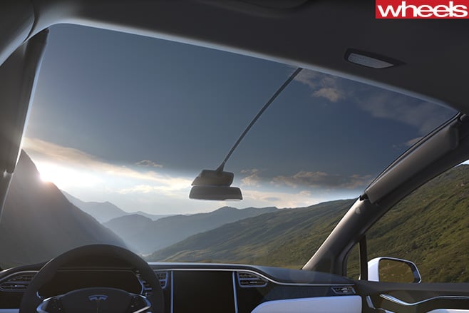 Tesla -Model -X-Windscreen