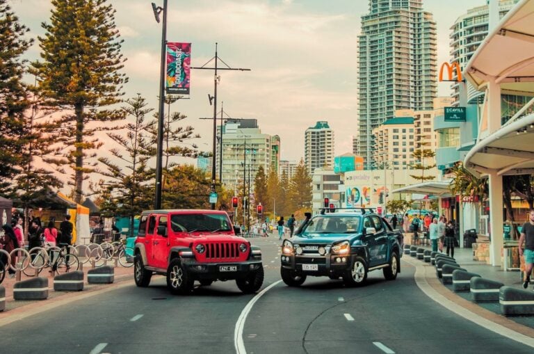 Wrangler vs D-Max zombie apocalypse