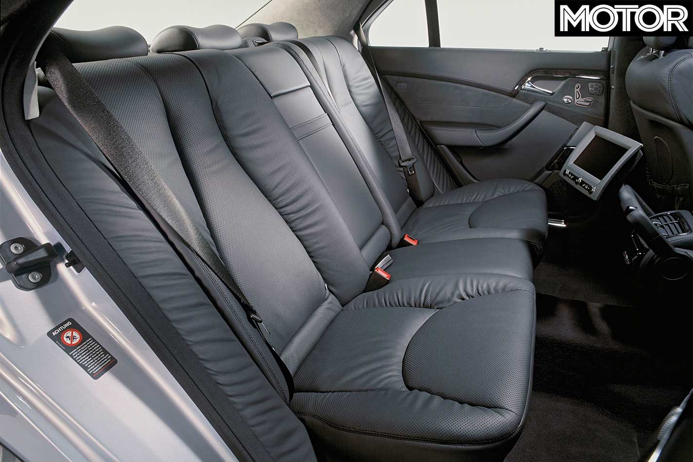 2003 Mercedes-Benz S600L rear seats