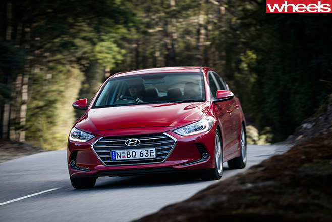Hyundai -Elantra -front -drive