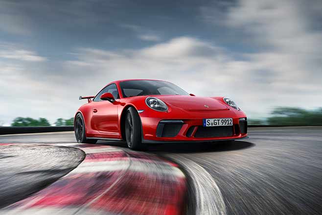 2018-Porsche-991.2-911-GT3-drift