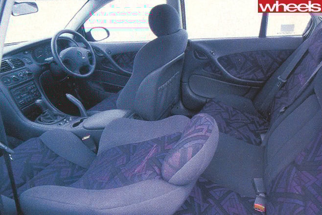 Holden -Commodore -SS-interior