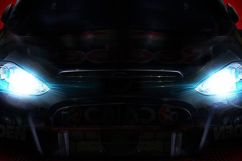 Holden Commodore - Opel Insignia