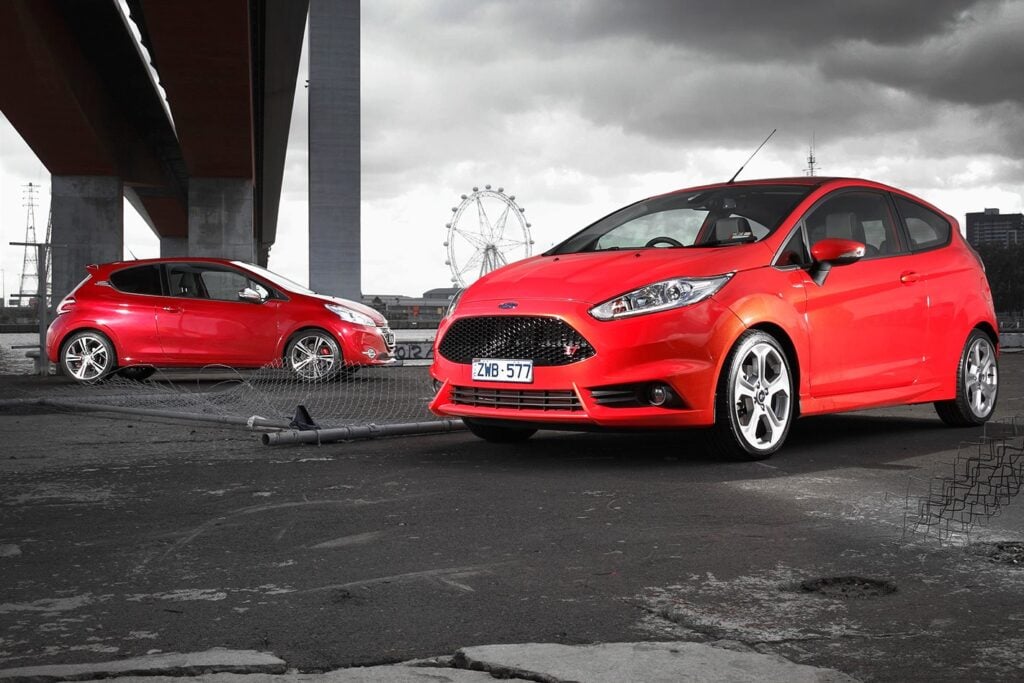 Ford Fiesta ST vs Peugeot 208 GTi