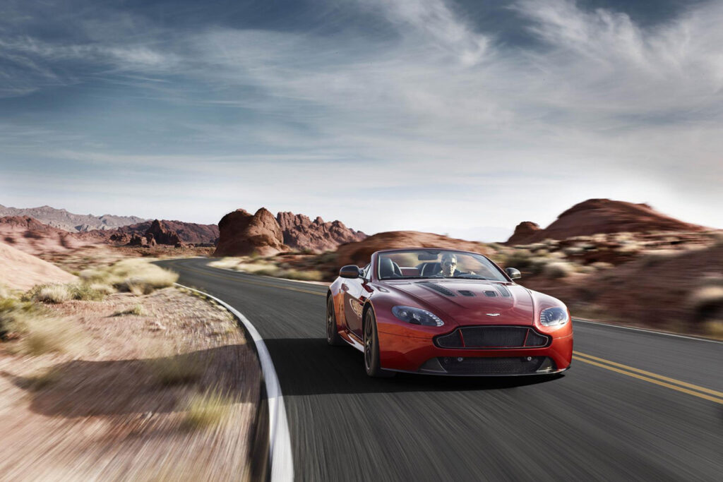 Aston Martin V12 Vantage Roadster