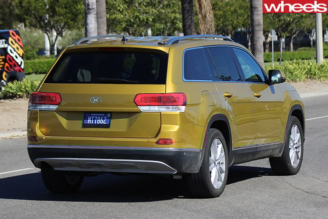 Volkswagen -Crossblue -concept -rear -side