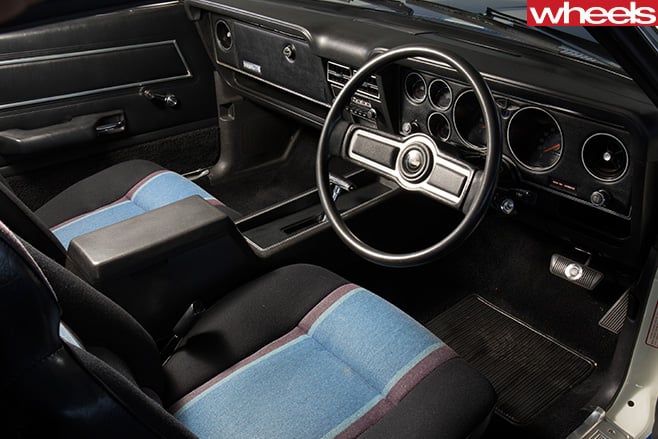 Ford -XC-Falcon -Cobra -interior