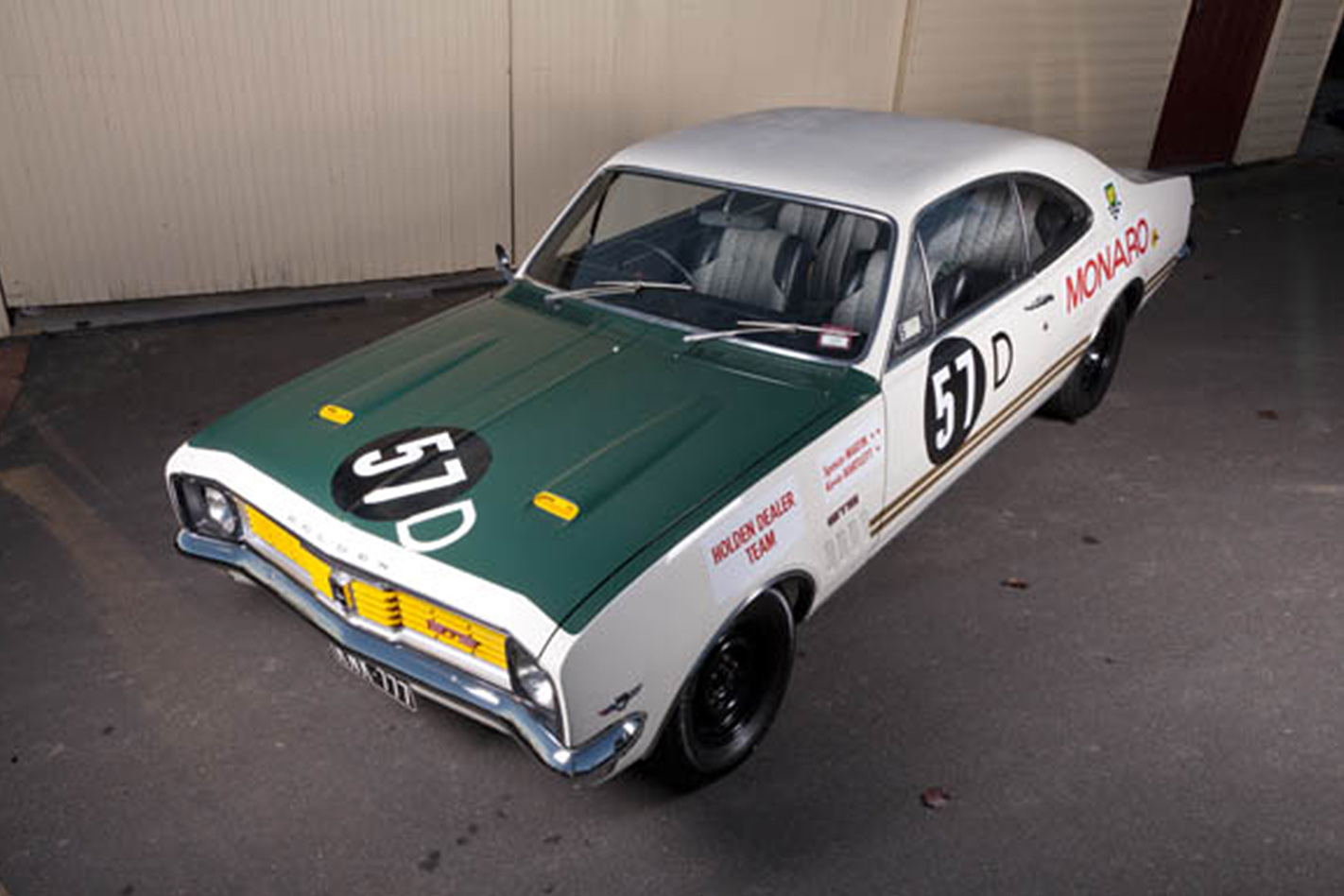 Holden HT Monaro racer