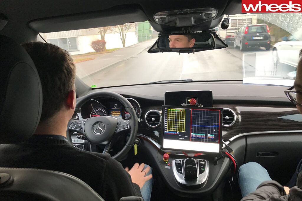 2017 Frankfurt Motor Show: Self-driving Benz heads Down Under