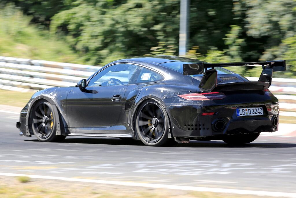 2018 Porsche 911 GT2 RS spied