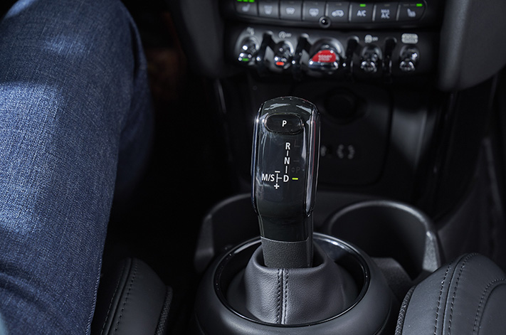 Mini Steptronic gear shift