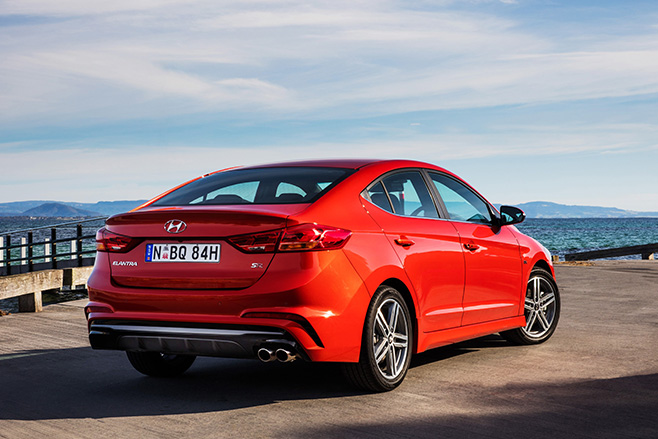 Hyundai Elantra SR Turbo