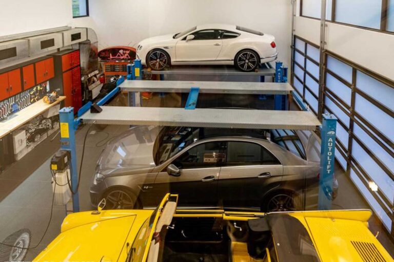 Home garage workshop for sale