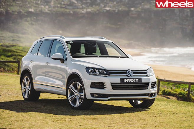 White -Volkswagen -Touareg -SUV