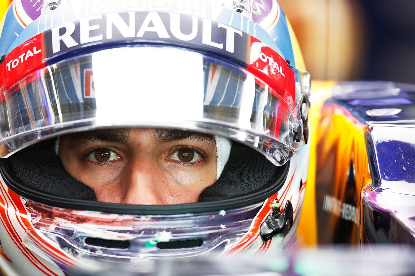 F1 Singapore GP: how Dan handles the heat