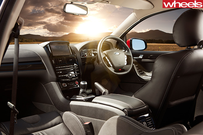 2012-f PV-GT-R-Spec -interior