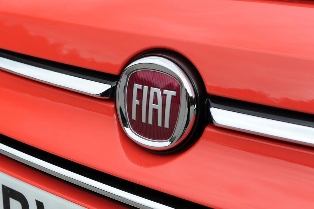 Fiat badge