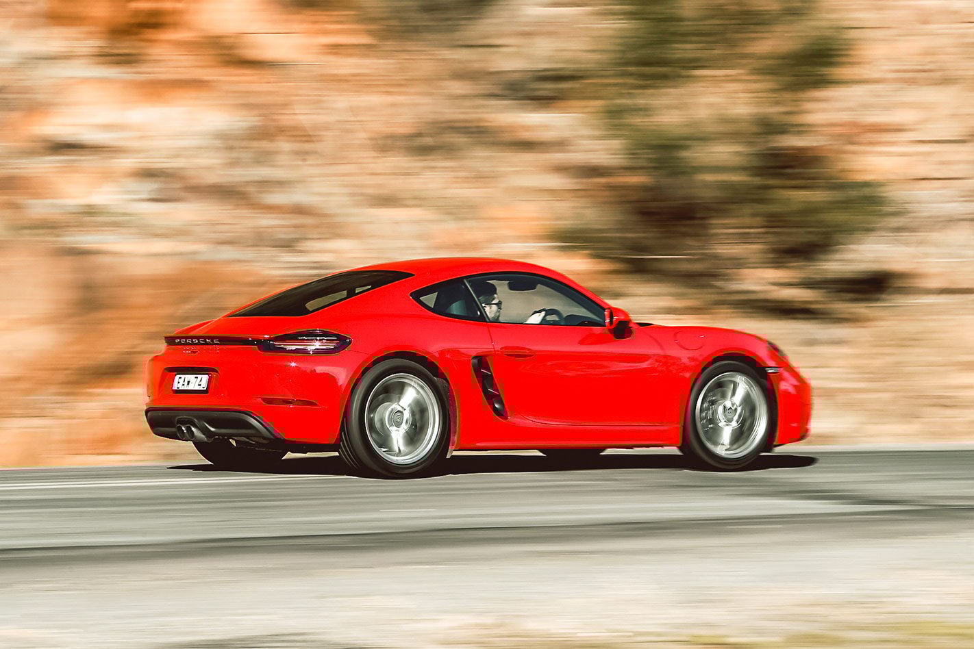 Porsche 718 Cayman onroad