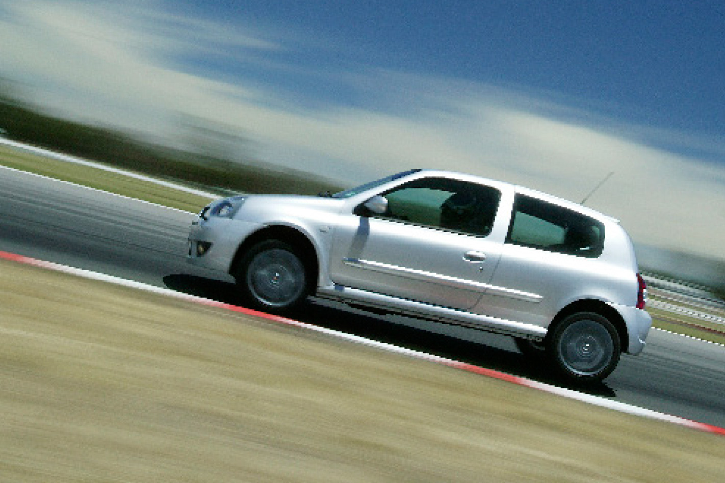 2005-Renault-Sport-Clio-Cup-sie.jpg