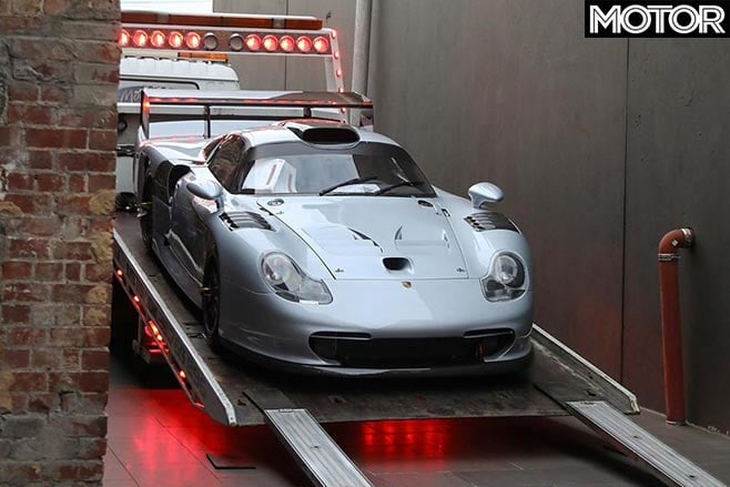 Porsche 911 GT1 Evo Dutton Garage