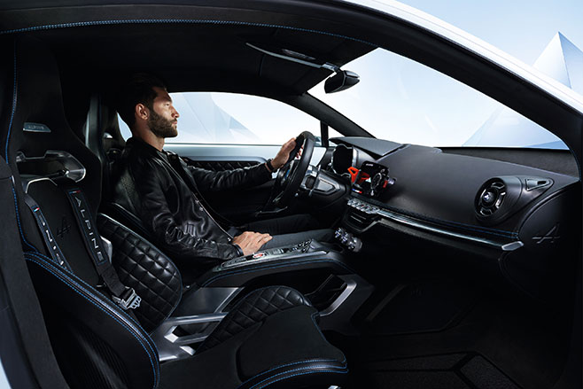 658 Interior CHR4010