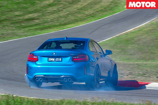 BMW M2 rear -driving